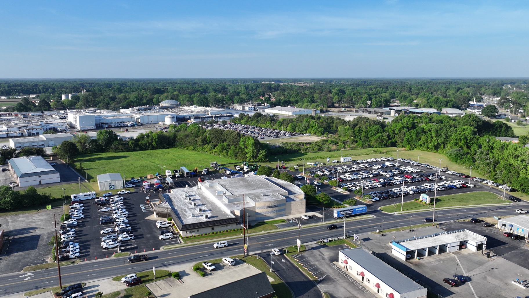 Aerial of Smithfield processing plant and street frontage